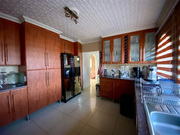 3 Bedroom House 3 Bedroom House