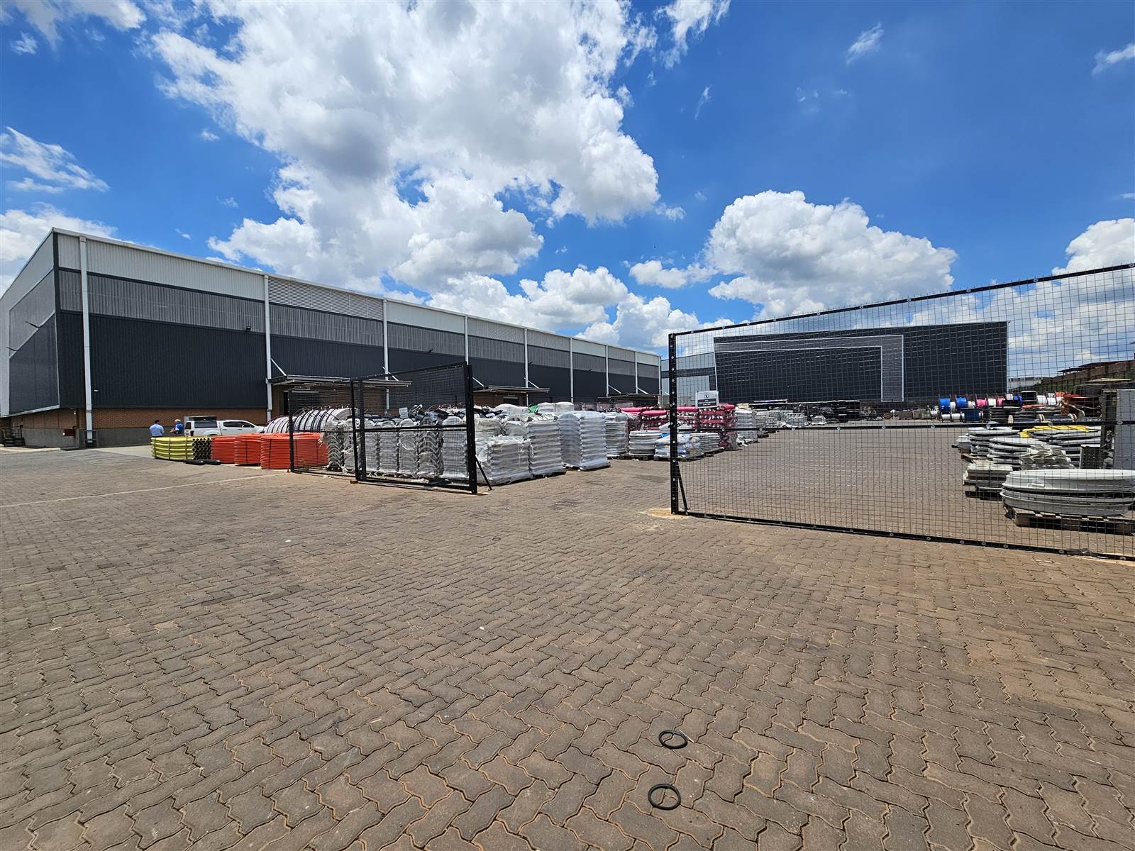 9725  m² Industrial space in Olifantsfontein photo number 11