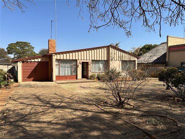 3 Bedroom House 3 Bedroom House
