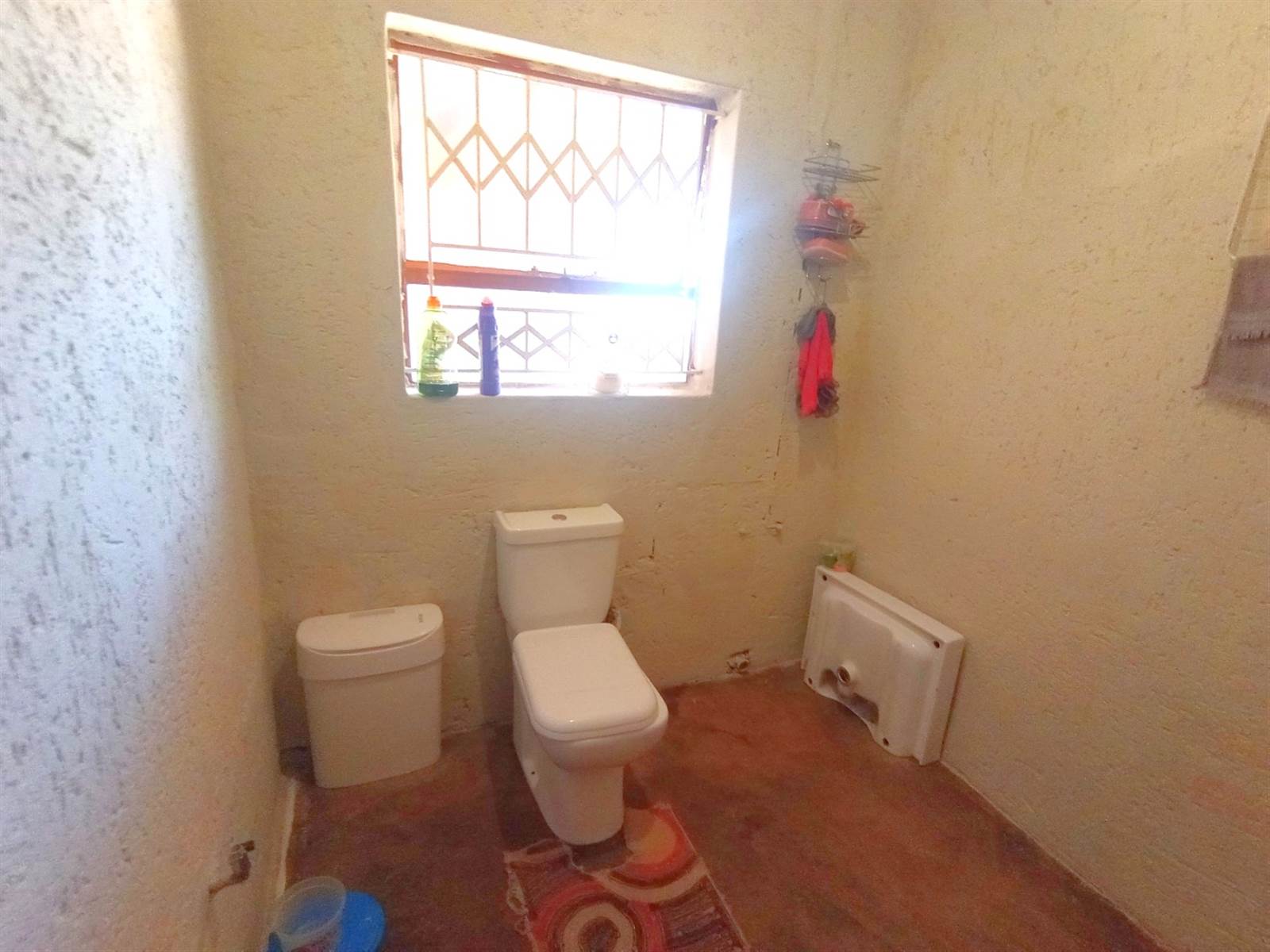 3 Bed House in Soshanguve B photo number 15