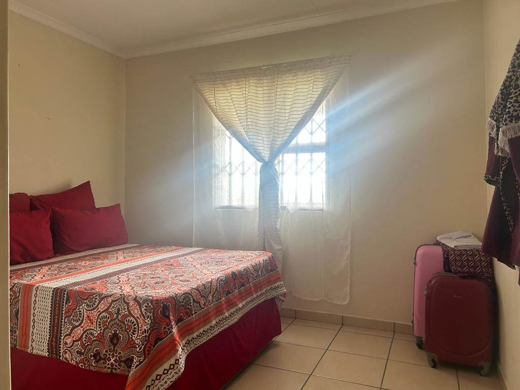 2 Bed Duplex in Empangeni Central photo number 9