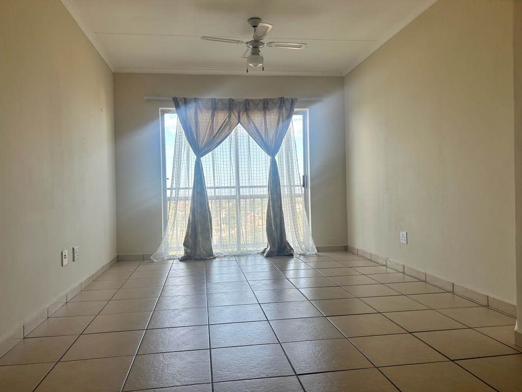2 Bed Duplex in Empangeni Central photo number 8