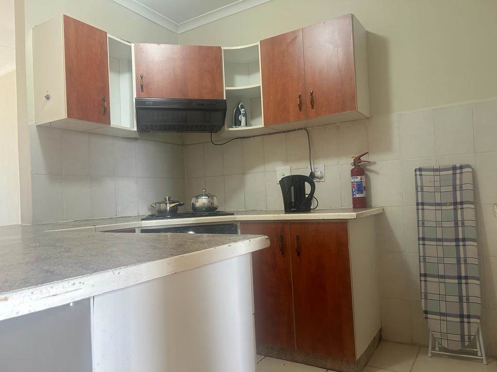 2 Bed Duplex in Empangeni Central photo number 12