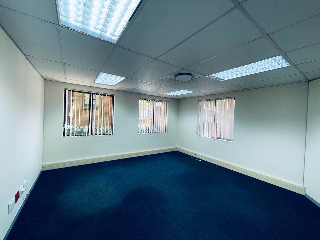 589  m² Commercial space in Midridge Park photo number 11