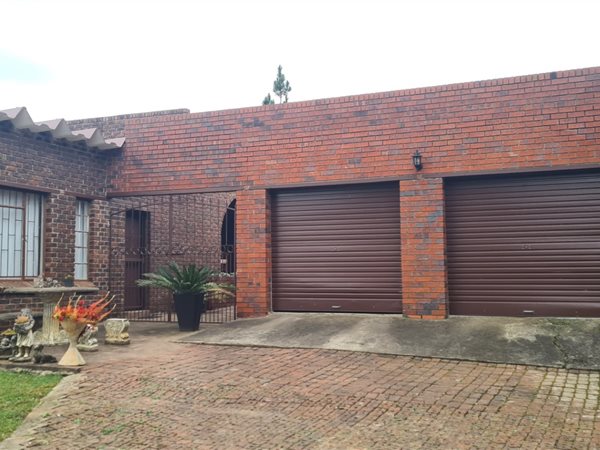 4 Bedroom House 4 Bedroom House