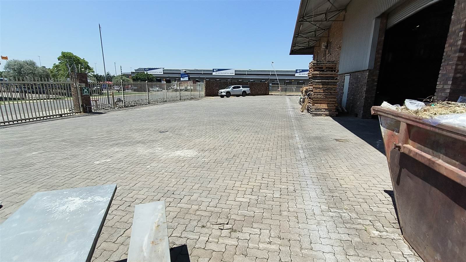 1200  m² Industrial space in Silverton photo number 18