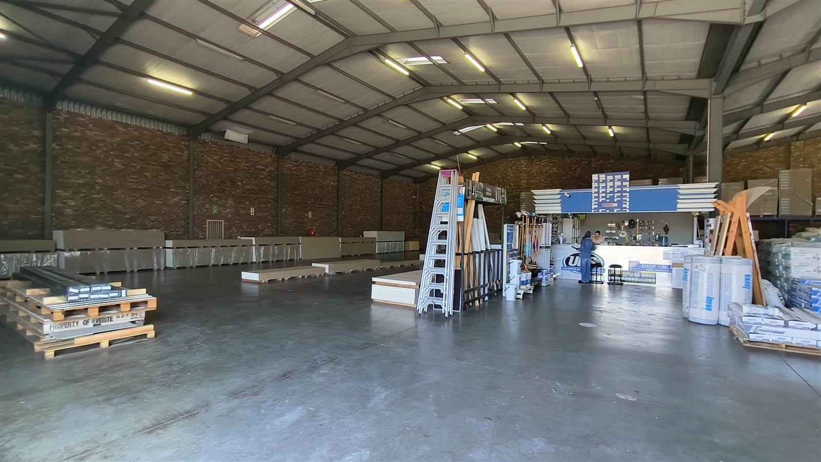 1200  m² Industrial space in Silverton photo number 4