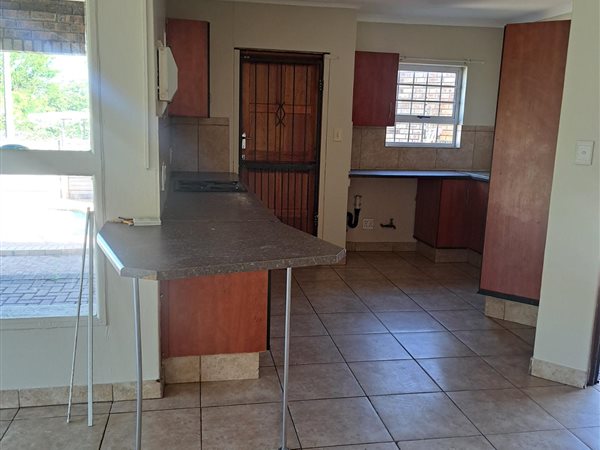 3 Bedroom Simplex 3 Bedroom Simplex