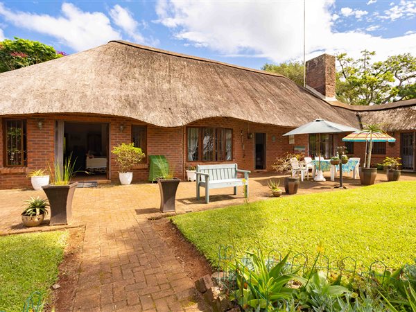4 Bedroom House 4 Bedroom House