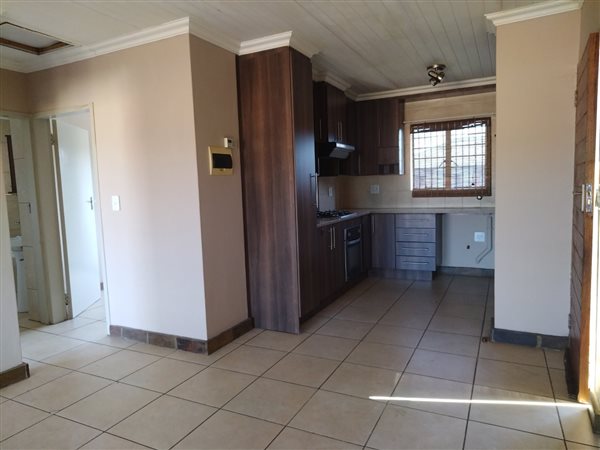 2 Bed Apartment in Pretoria West