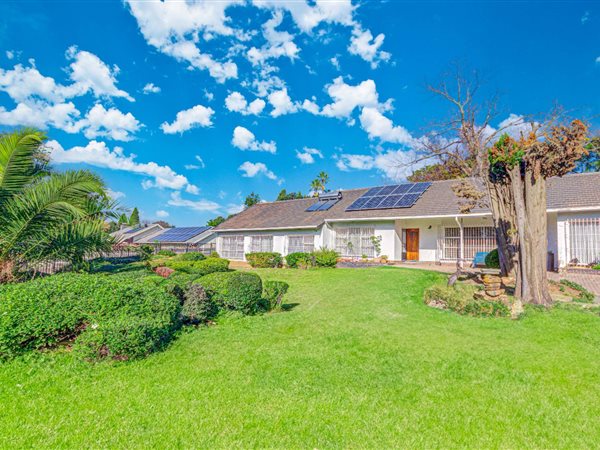 4 Bedroom House 4 Bedroom House