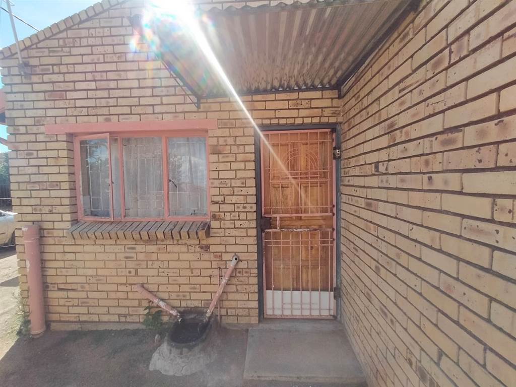 3 Bed House in Blomanda photo number 2