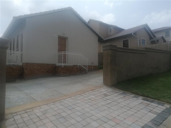 2 Bedroom House 2 Bedroom House