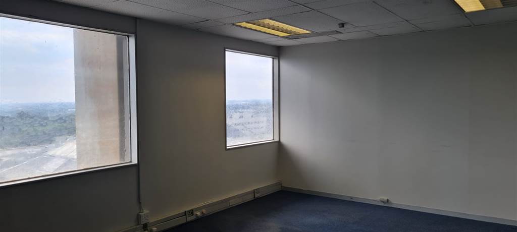 265  m² Office Space in Bedfordview photo number 9