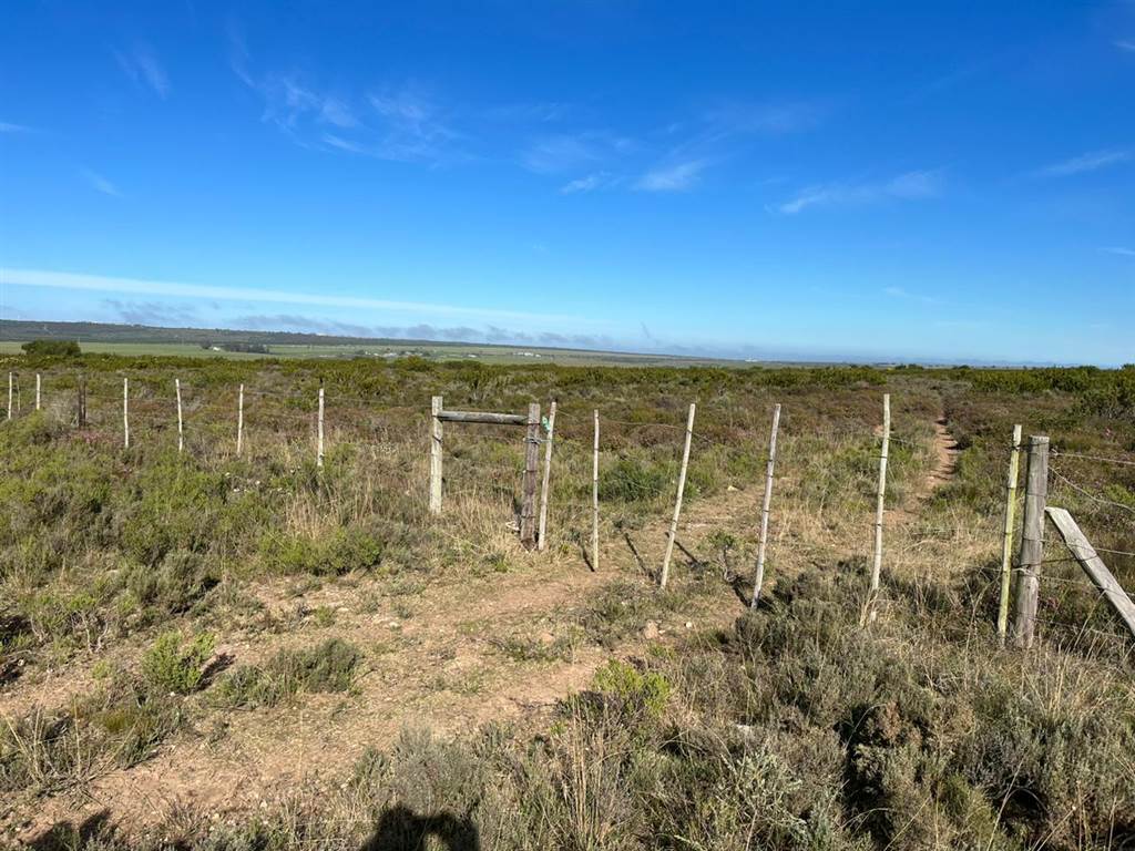 27.8 ha Land available in Mossel Bay Central photo number 5
