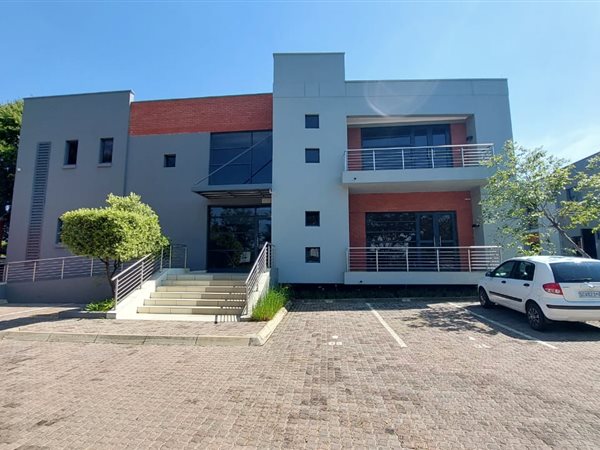 820  m² Commercial space in Doringkloof