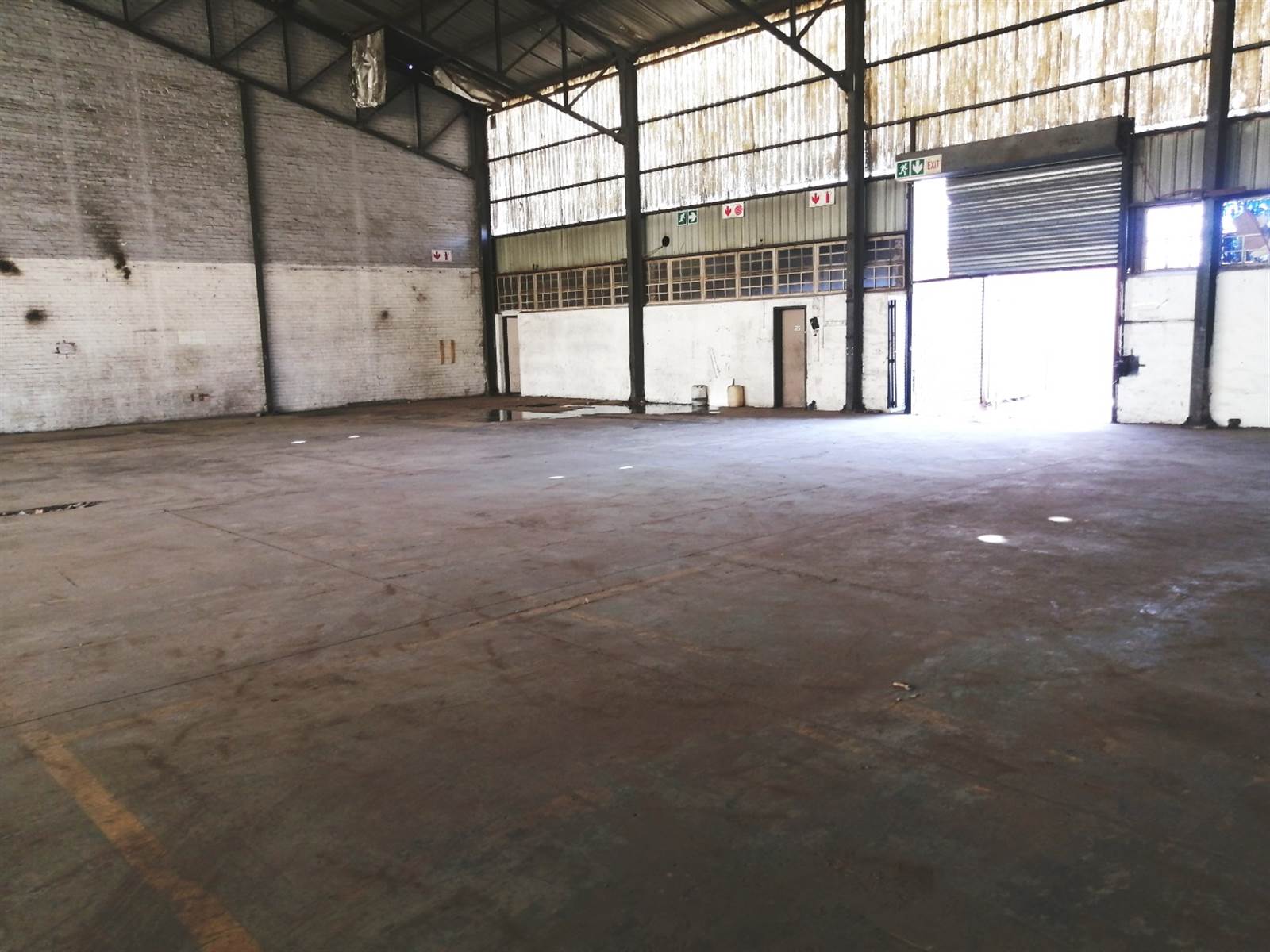 4500  m² Commercial space in Despatch photo number 11