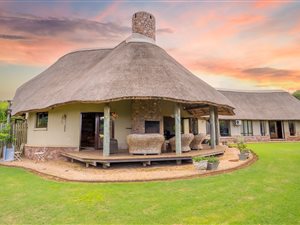 4 Bed Townhouse in Phezulu