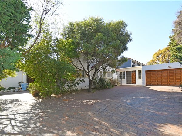 3 Bedroom House 3 Bedroom House