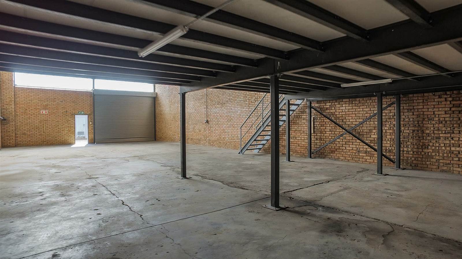 215  m² Industrial space in Wadeville photo number 9