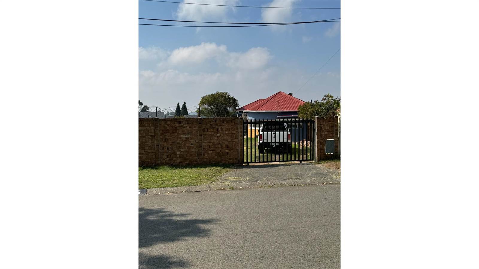 2 Bed Apartment in Turffontein photo number 18