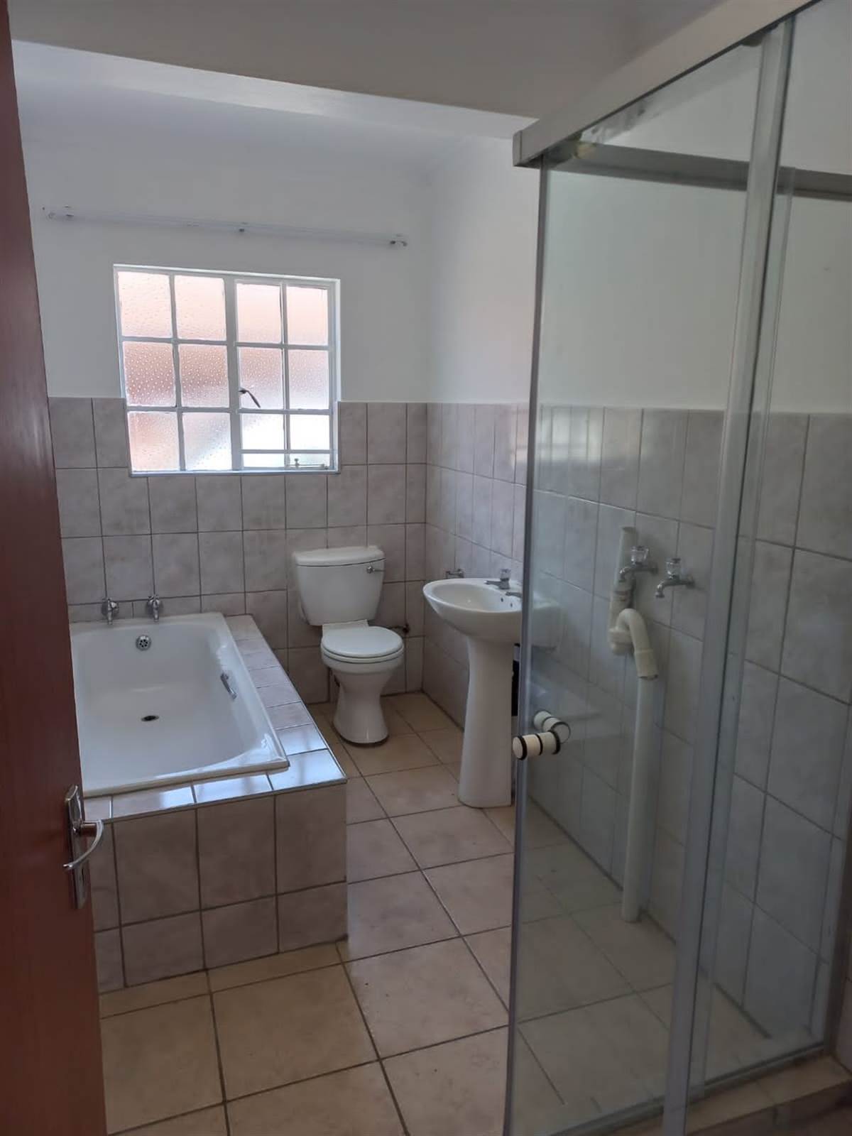 2 Bed Townhouse in Secunda photo number 13