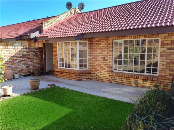 2 Bedroom Townhouse 2 Bedroom Townhouse