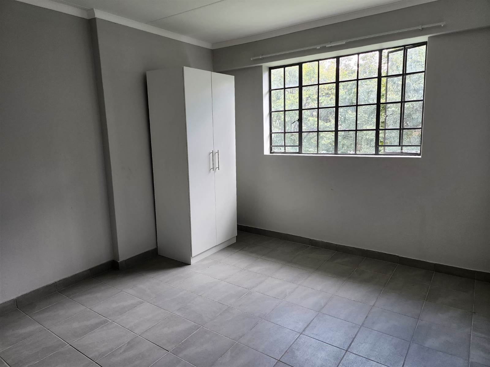1 Bed Apartment in Boksburg Central photo number 7