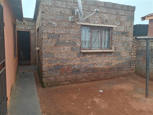 2 Bedroom House 2 Bedroom House