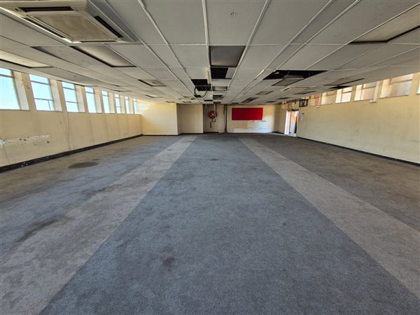 1 816 m² Industrial space 1 816 m² Industrial space