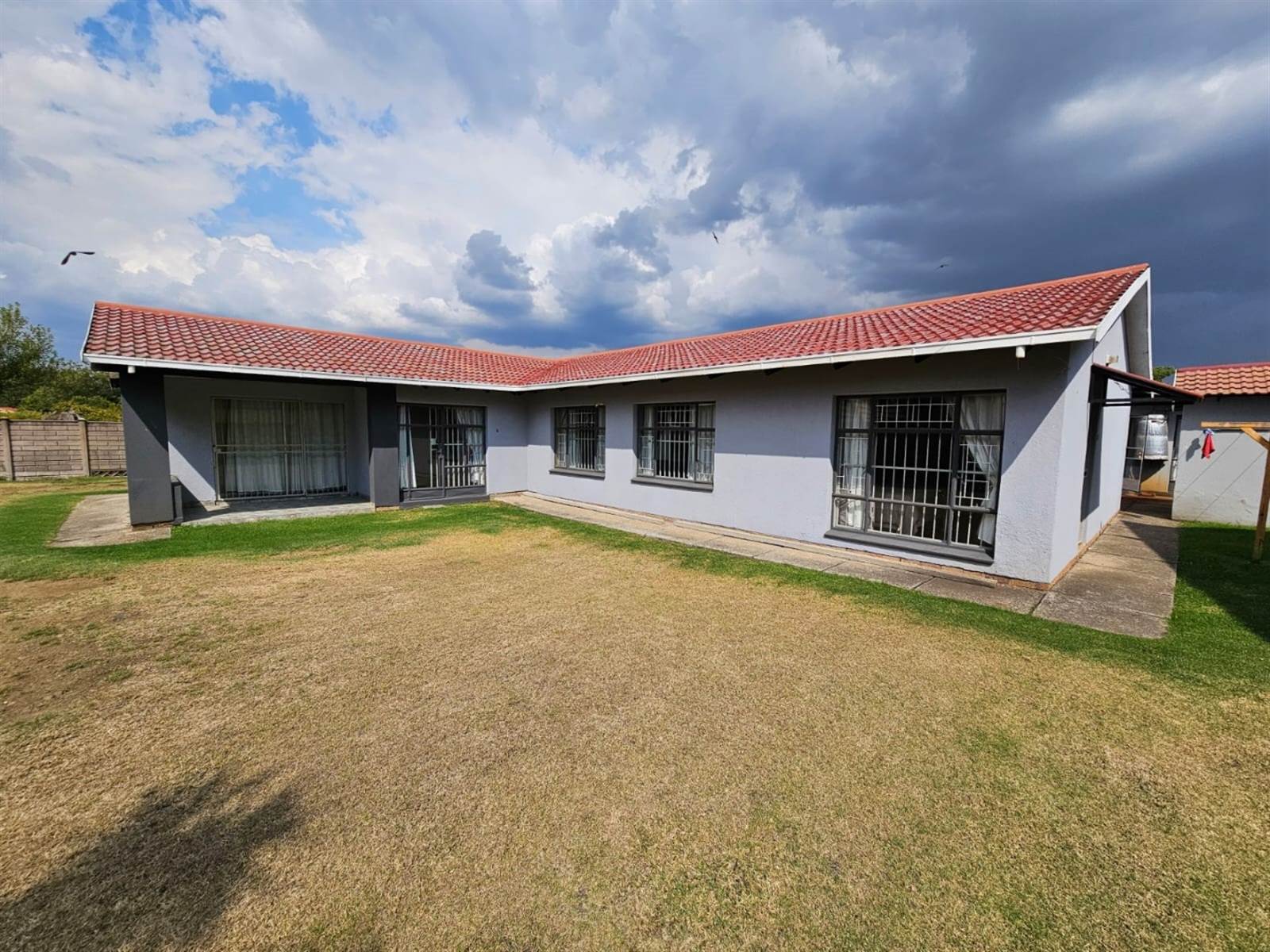 9 Bed House in Secunda photo number 1