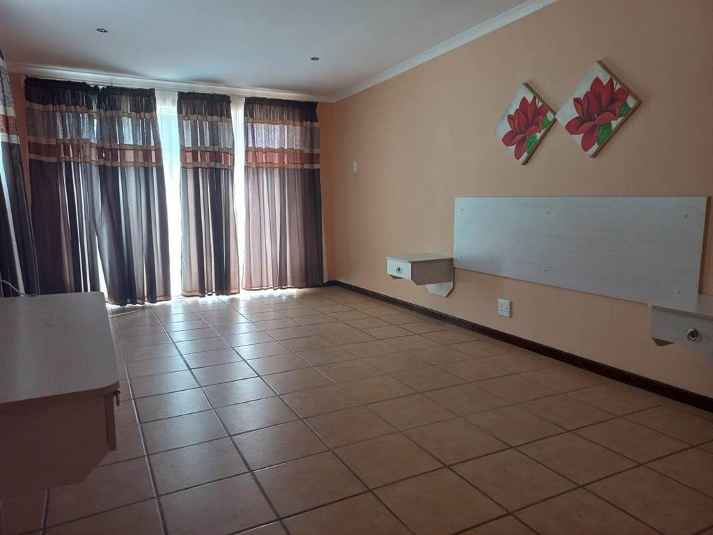 3 Bed House in Port Nolloth photo number 26