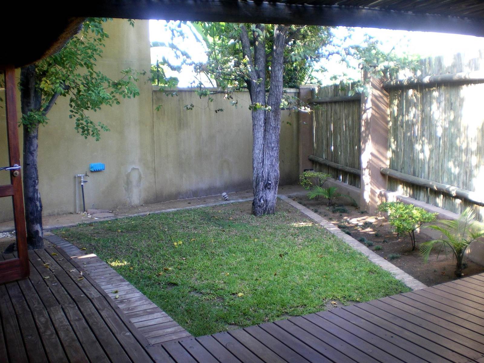 2 Bed Apartment in Phalaborwa photo number 3