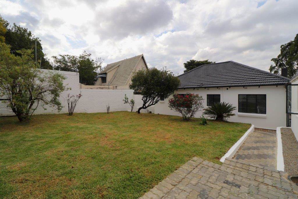 4 Bed House in Parkhurst photo number 27