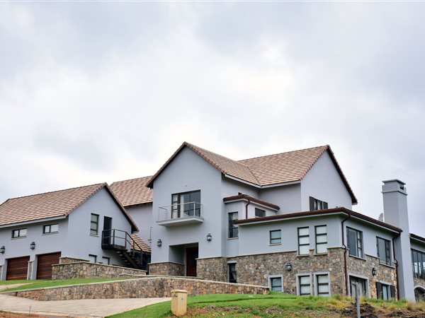 11 Bed House in Dullstroom