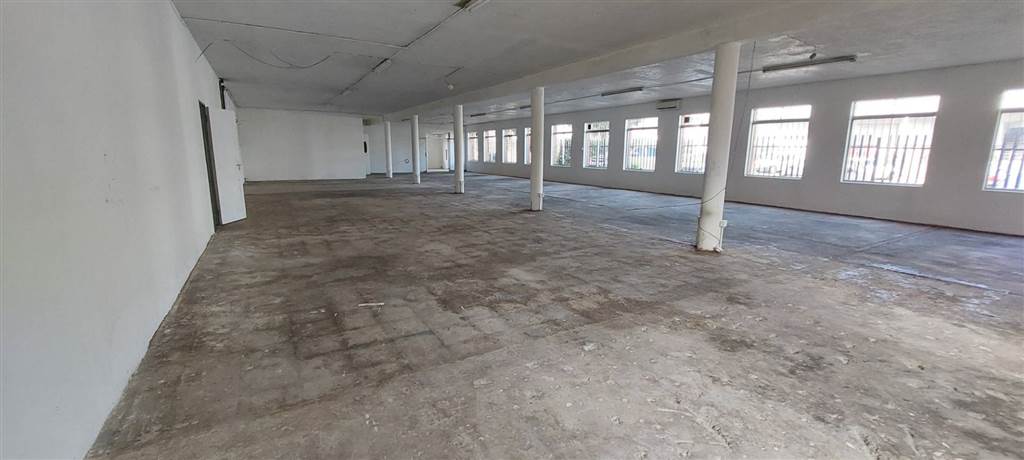 3302  m² Commercial space in Spartan photo number 22
