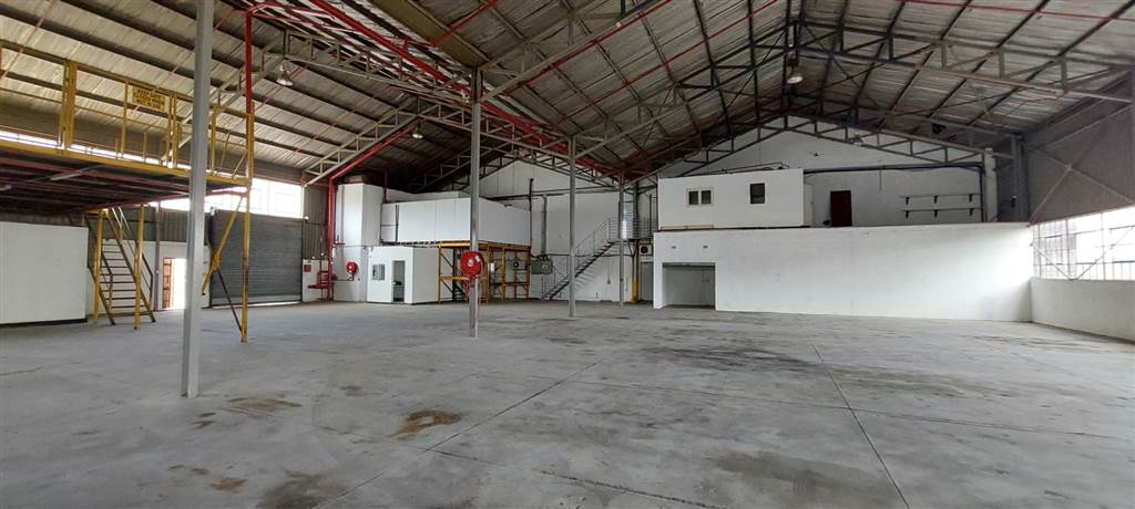 3302  m² Commercial space in Spartan photo number 15