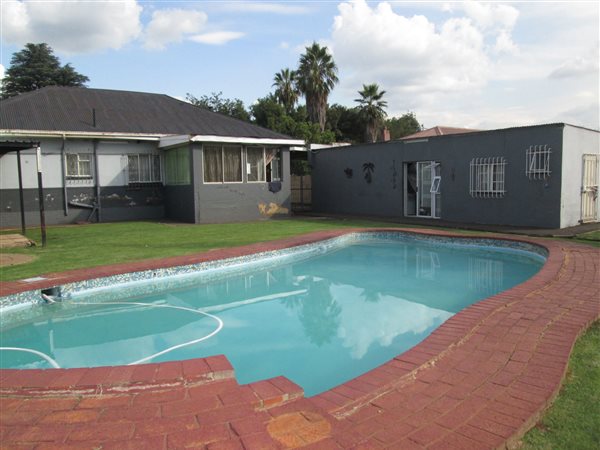 3 Bedroom House 3 Bedroom House
