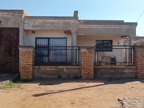 2 Bedroom House 2 Bedroom House