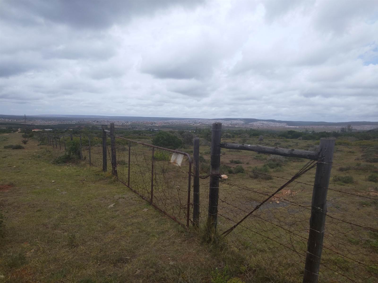 8.8 ha Land available in Uitenhage Rural photo number 3