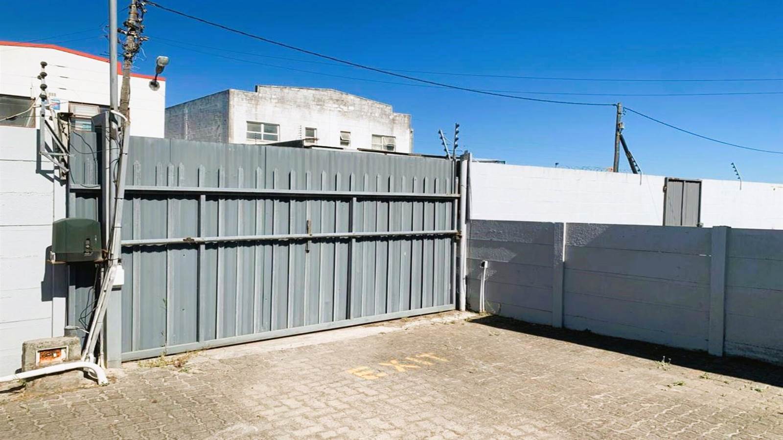 350  m² Commercial space in Philippi photo number 3