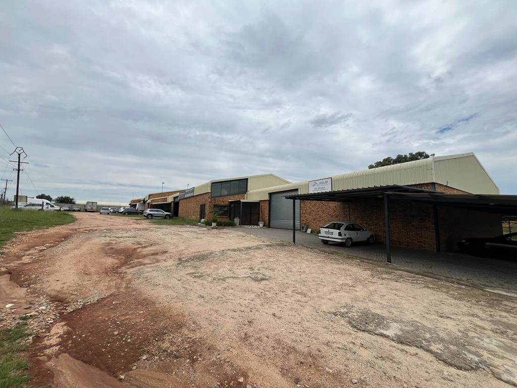 1490  m² Industrial space in Krugersdorp Central photo number 3