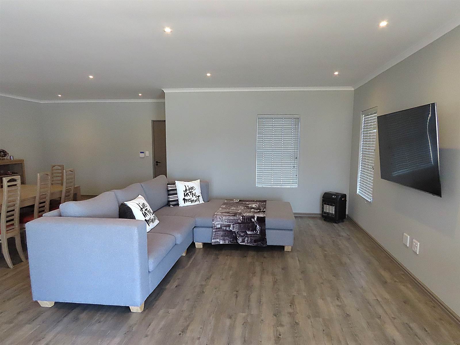3 Bed House in Brackenfell South photo number 6