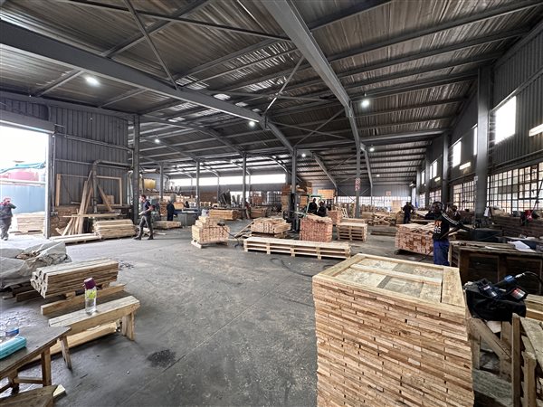 1500  m² Industrial space in Wadeville