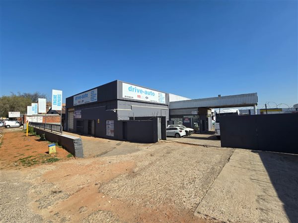2 500 m² Commercial space 2 500 m² Commercial space