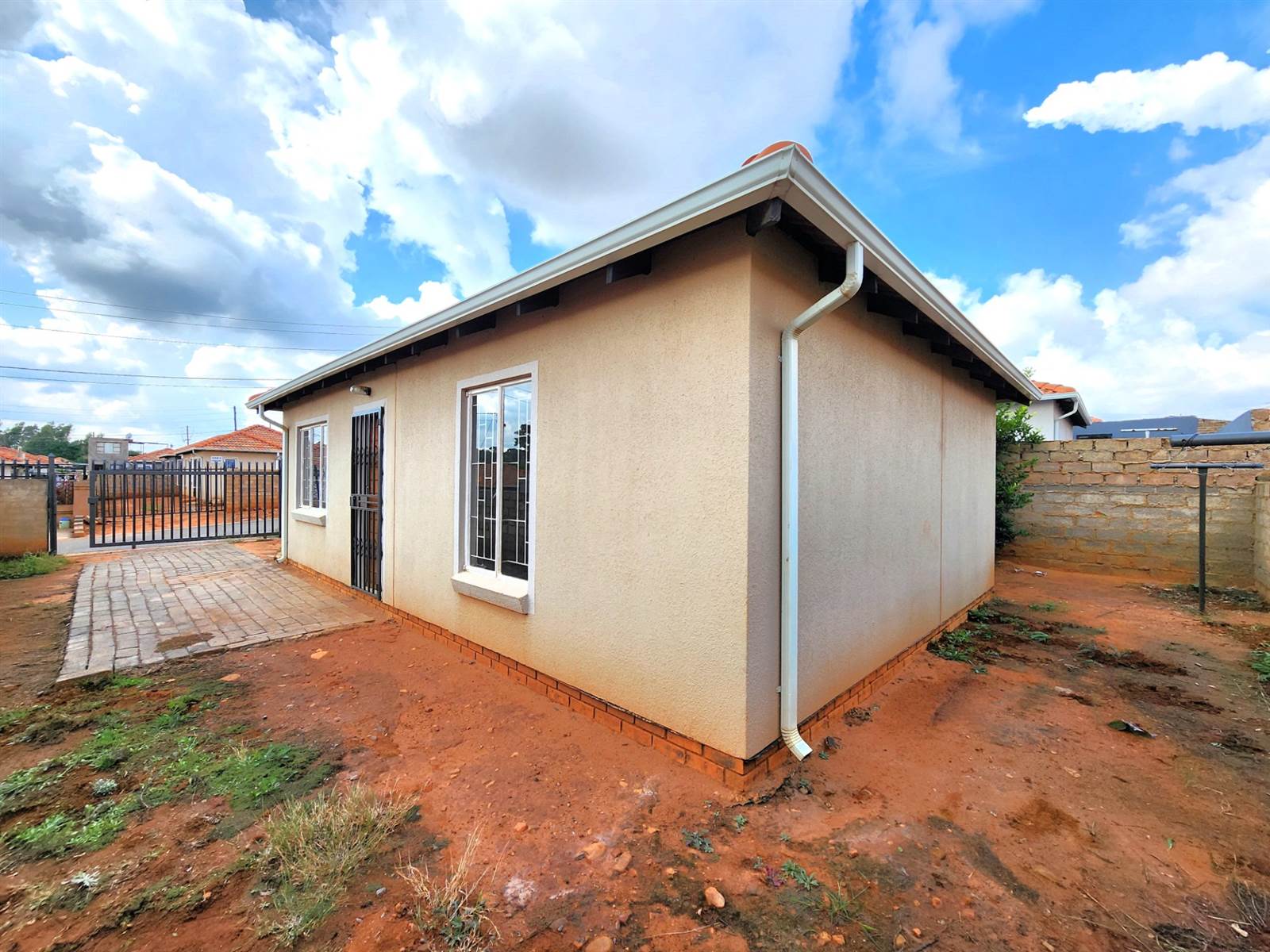 2 Bed House in Mamelodi photo number 4