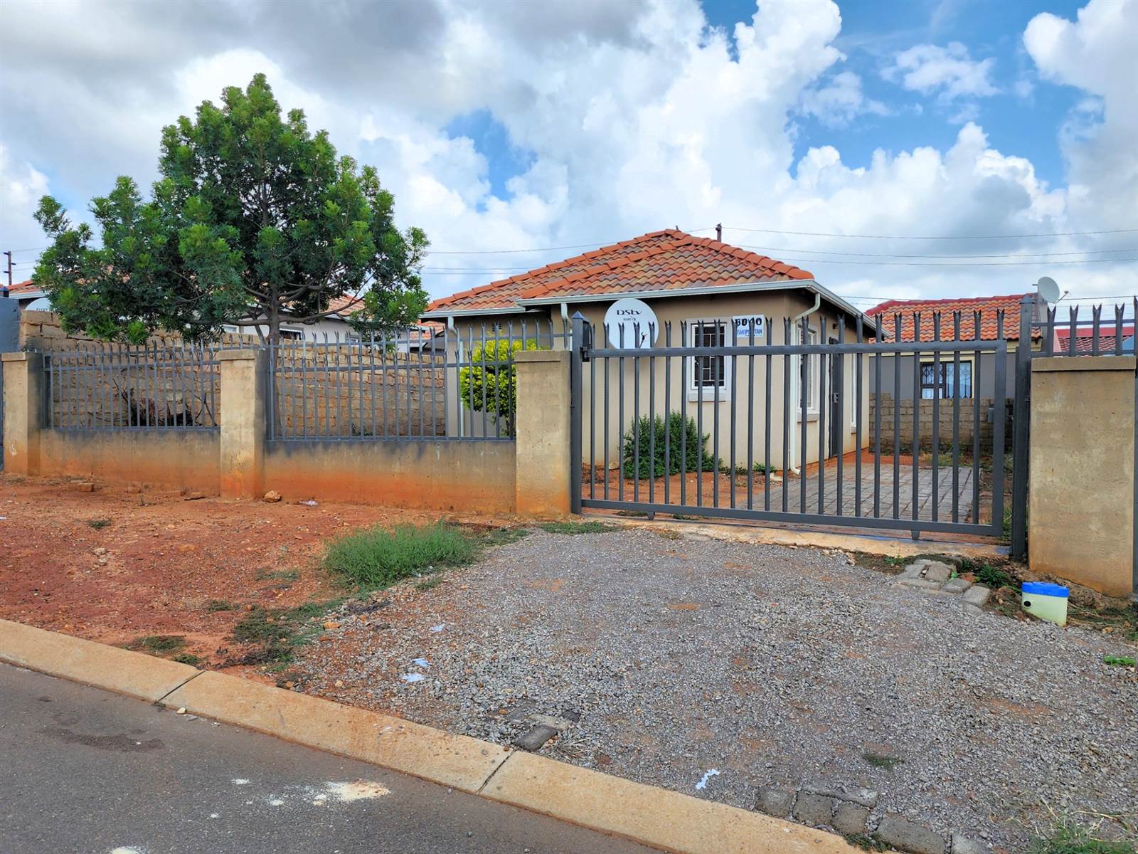 2 Bed House in Mamelodi photo number 2