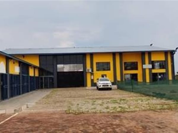 830 m² Commercial space 830 m² Commercial space
