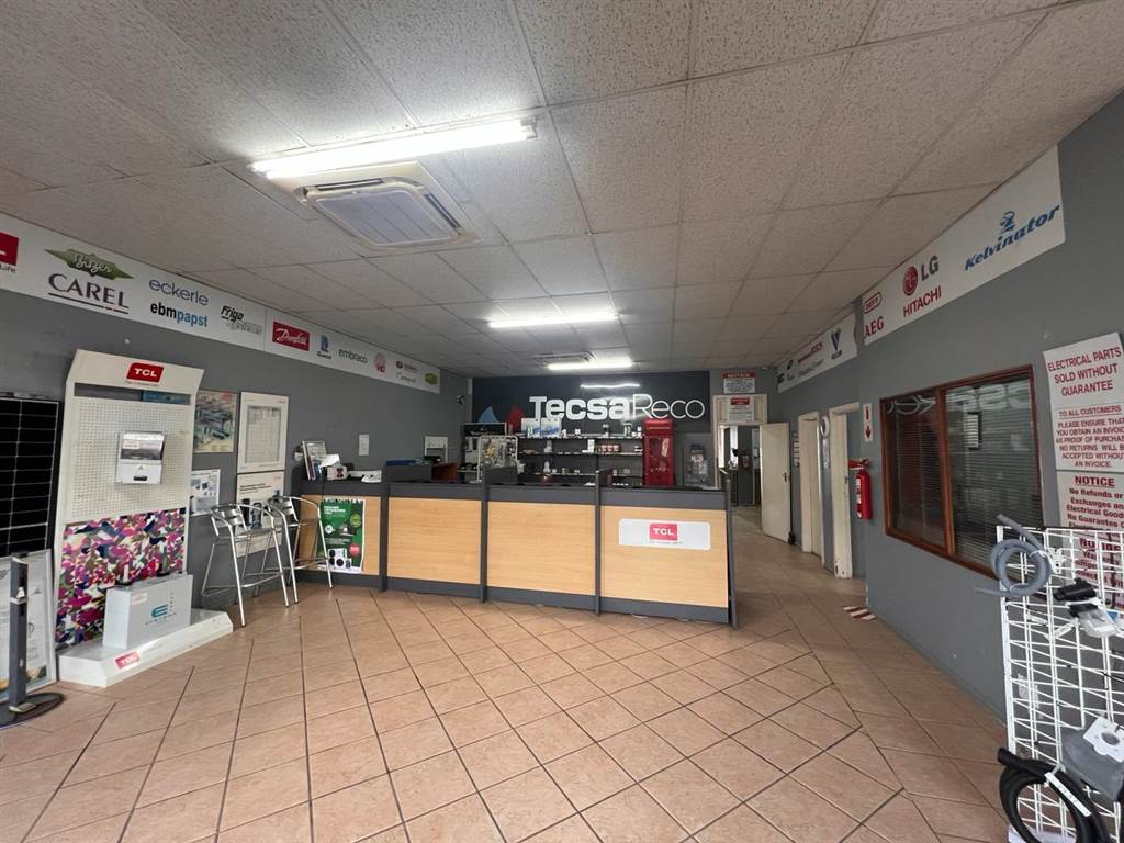 567  m² Retail Space in Pietermaritzburg Central photo number 2