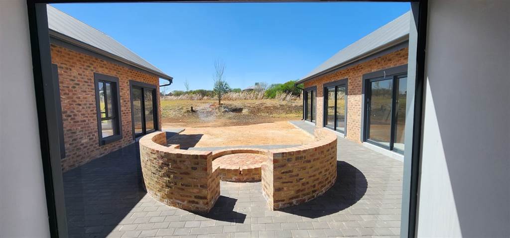 3 Bed House in Parys Golf Estate photo number 13